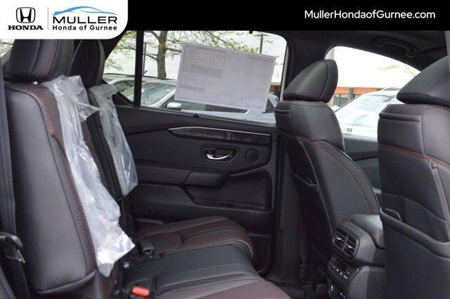 new 2025 Honda Pilot car, priced at $53,653