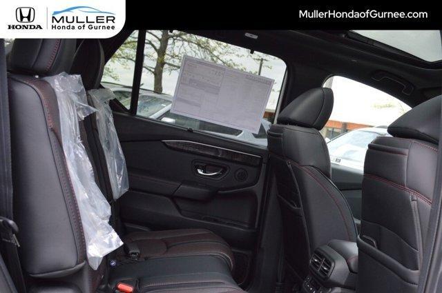 new 2025 Honda Pilot car, priced at $53,653