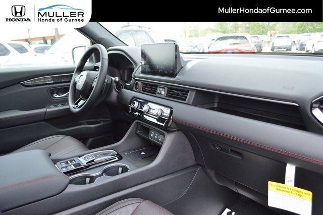 new 2025 Honda Pilot car, priced at $53,653