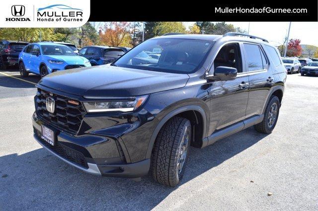 new 2025 Honda Pilot car, priced at $47,837