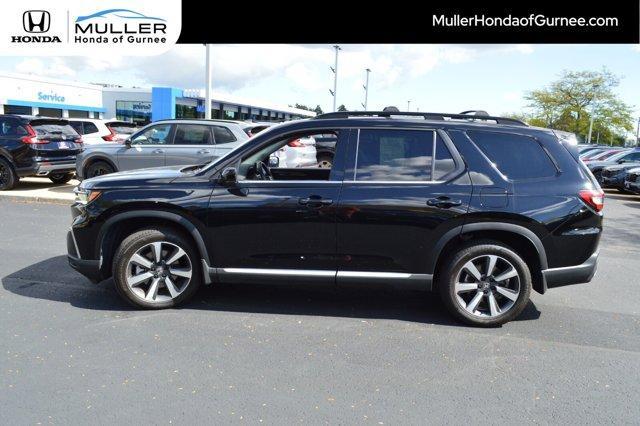 used 2025 Honda Pilot car, priced at $47,476