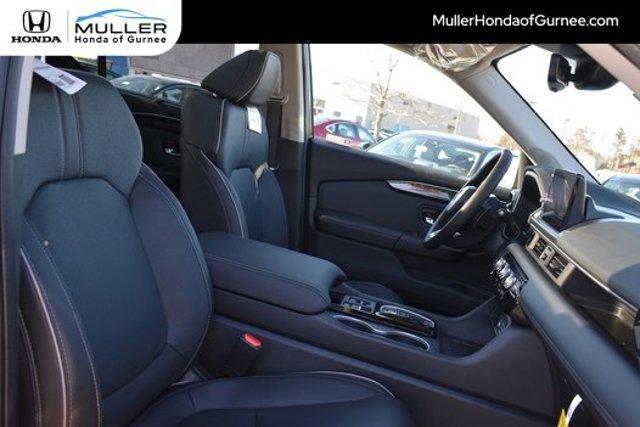 new 2025 Honda Pilot car, priced at $54,530