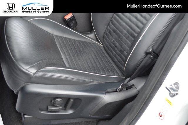 used 2018 Land Rover Discovery car, priced at $18,995
