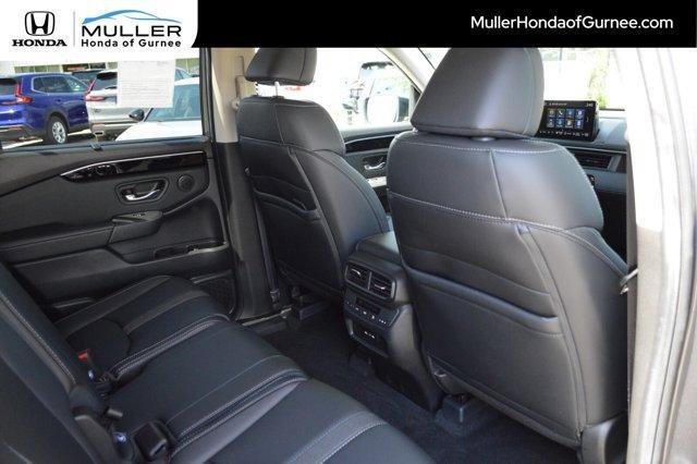 used 2025 Honda Pilot car, priced at $44,584