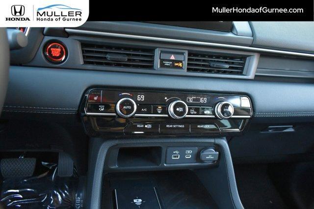 new 2025 Honda Pilot car, priced at $51,550