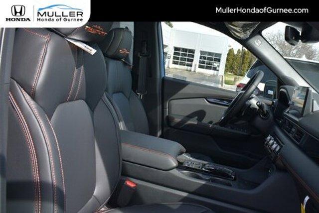 new 2025 Honda Pilot car, priced at $48,264