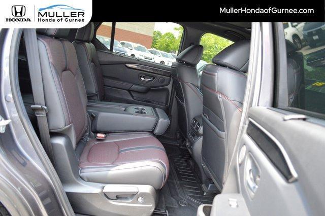 used 2025 Honda Pilot car, priced at $52,804
