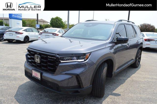 used 2025 Honda Pilot car, priced at $52,804