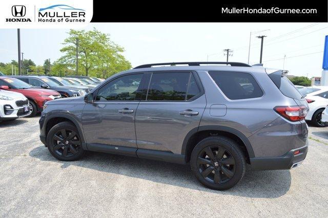 used 2025 Honda Pilot car, priced at $52,804