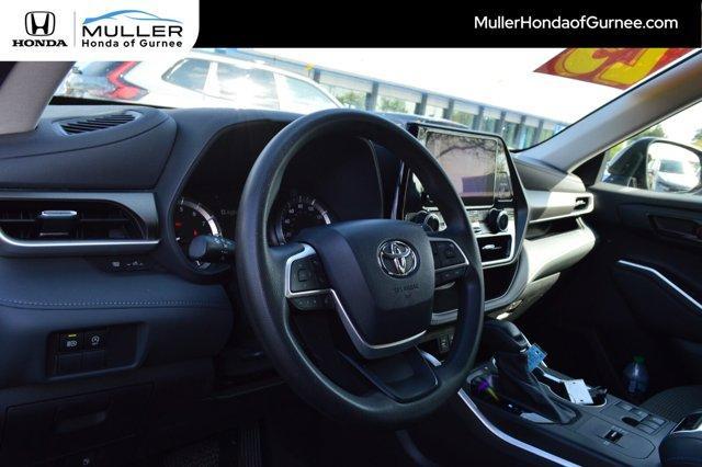 used 2023 Toyota Highlander car, priced at $32,969