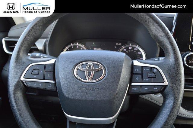 used 2023 Toyota Highlander car, priced at $32,969