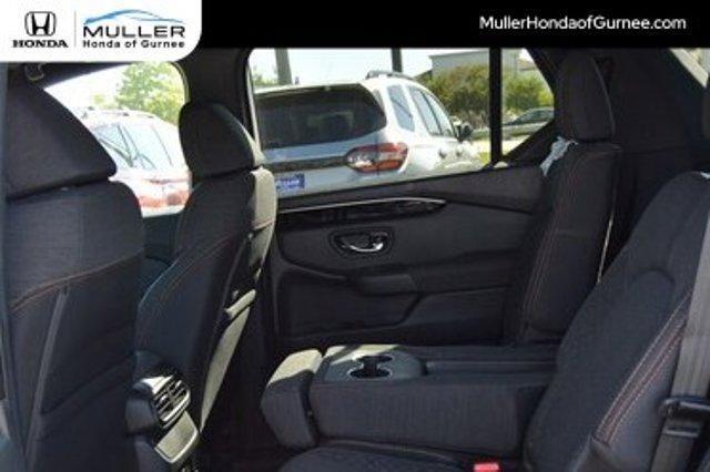 new 2025 Honda Pilot car, priced at $42,194