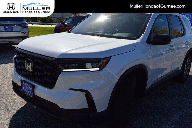new 2025 Honda Pilot car, priced at $42,194