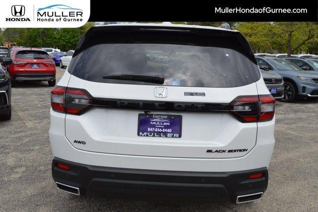 new 2025 Honda Pilot car, priced at $53,653