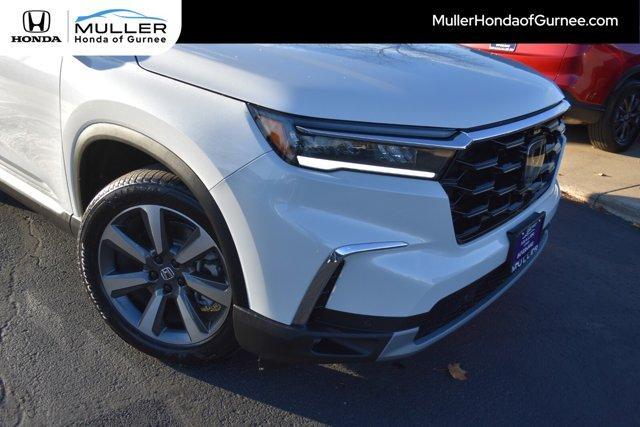 used 2025 Honda Pilot car, priced at $48,269
