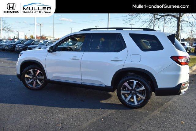 used 2025 Honda Pilot car, priced at $48,269