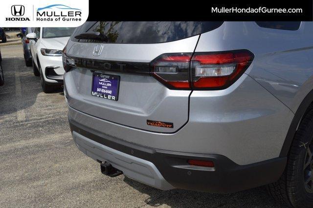 new 2025 Honda Pilot car, priced at $47,792