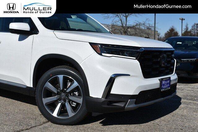 new 2025 Honda Pilot car, priced at $51,604