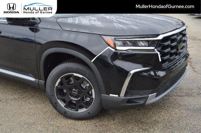 new 2025 Honda Pilot car, priced at $45,636