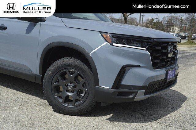 new 2025 Honda Pilot car, priced at $48,219