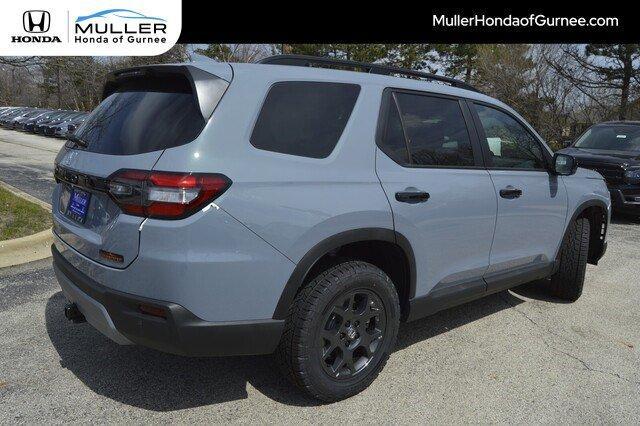 new 2025 Honda Pilot car, priced at $48,219