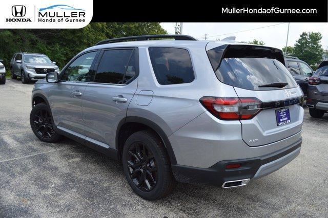 new 2025 Honda Pilot car, priced at $48,699