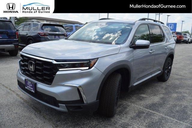 new 2025 Honda Pilot car, priced at $48,699