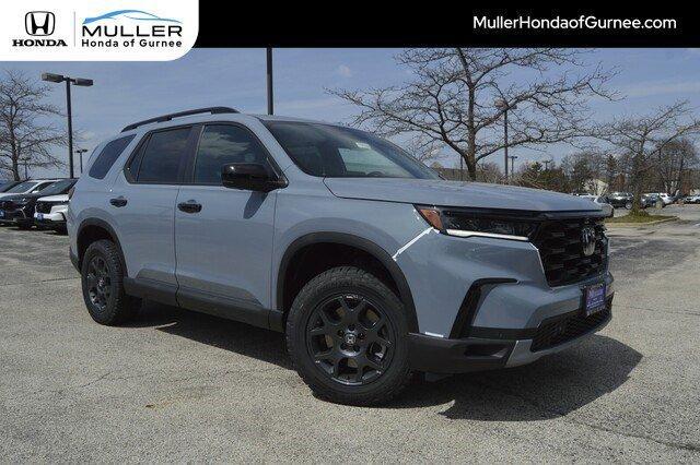 new 2025 Honda Pilot car, priced at $48,219