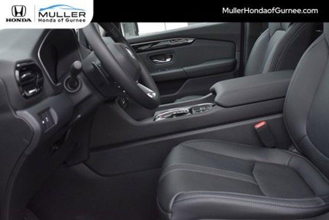 new 2025 Honda Pilot car, priced at $51,550