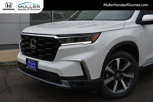 new 2025 Honda Pilot car, priced at $51,550