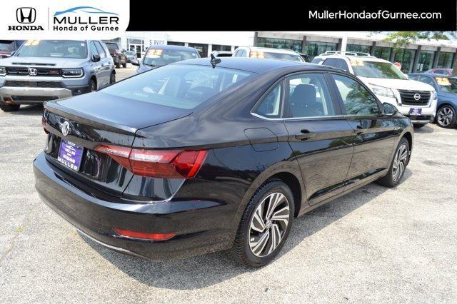 used 2021 Volkswagen Jetta car, priced at $17,895