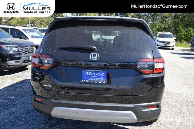 new 2025 Honda Pilot car, priced at $44,273