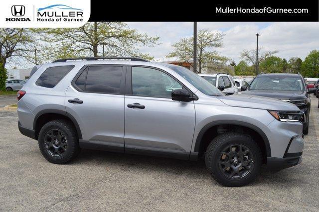 new 2025 Honda Pilot car, priced at $48,234