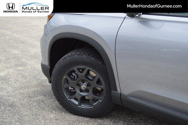 new 2025 Honda Pilot car, priced at $48,234