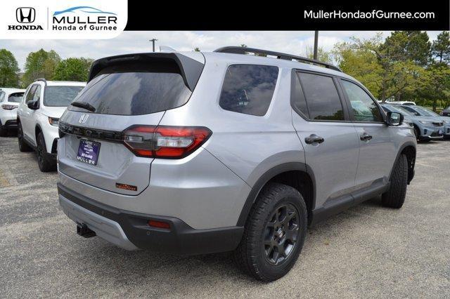 new 2025 Honda Pilot car, priced at $48,234