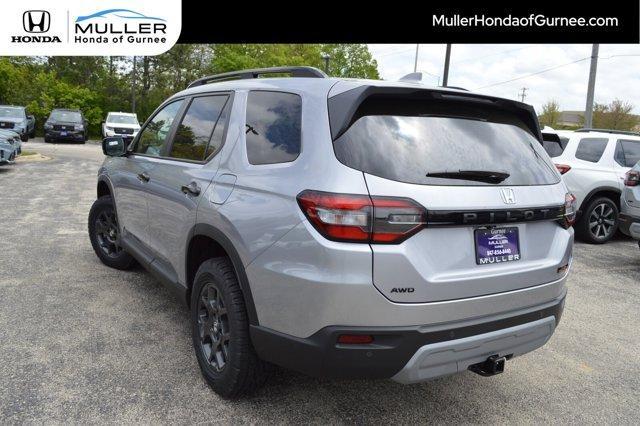 new 2025 Honda Pilot car, priced at $48,234