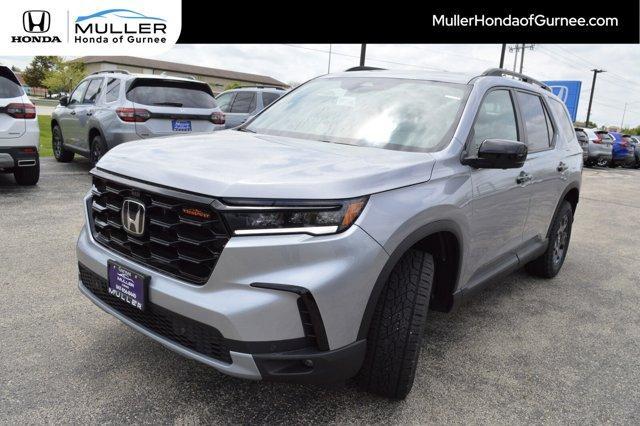 new 2025 Honda Pilot car, priced at $48,234