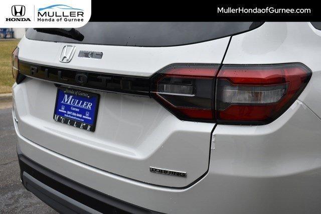 new 2025 Honda Pilot car, priced at $51,550