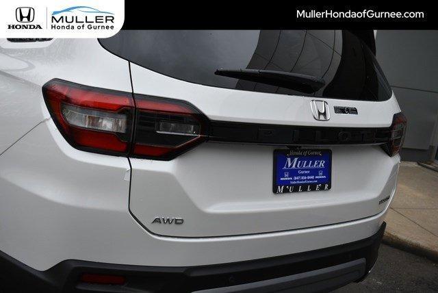 new 2025 Honda Pilot car, priced at $51,550