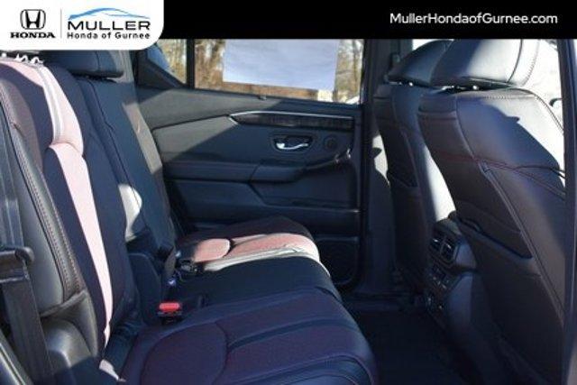 new 2025 Honda Pilot car, priced at $56,075