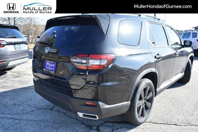 new 2025 Honda Pilot car, priced at $56,075