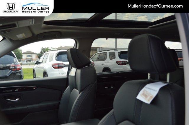 new 2025 Honda Pilot car, priced at $48,744