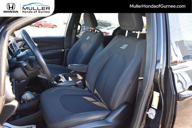 used 2019 Chrysler Pacifica car, priced at $14,387