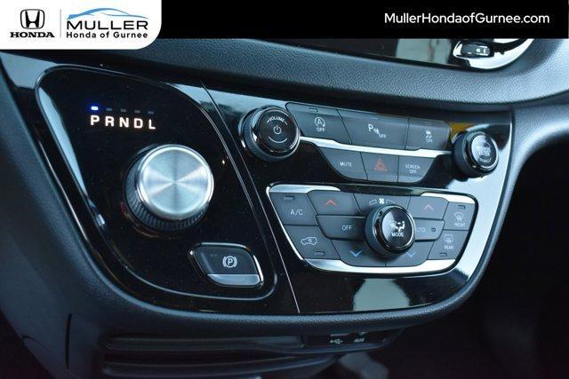 used 2019 Chrysler Pacifica car, priced at $14,387