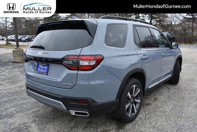 new 2025 Honda Pilot car, priced at $48,658