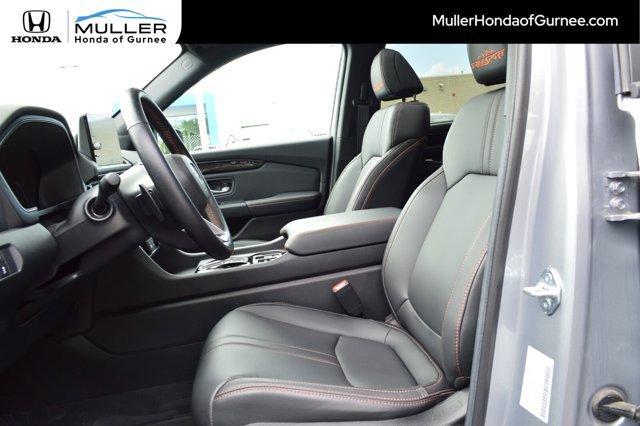 used 2025 Honda Pilot car, priced at $44,846