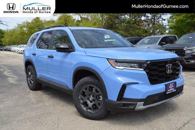 new 2025 Honda Pilot car, priced at $48,624