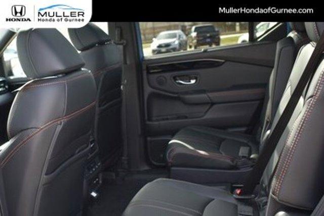 new 2025 Honda Pilot car, priced at $47,837