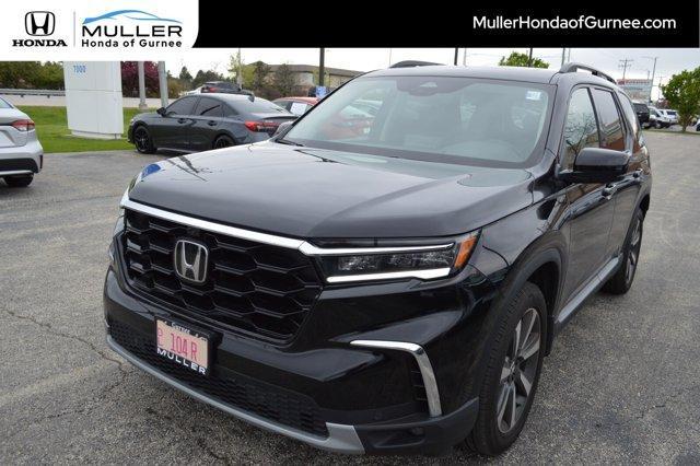 used 2025 Honda Pilot car, priced at $49,995