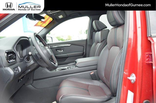 used 2025 Honda Pilot car, priced at $52,320